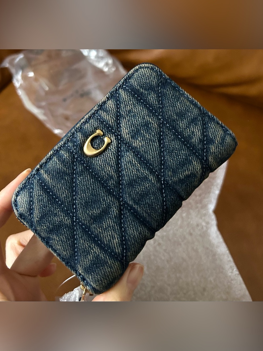 Coach Essential Small Quilted Regenerative Cotton Denim Zip Around Card Case